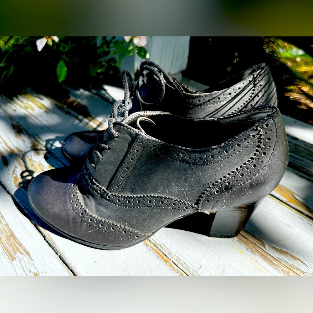 Lace Up Vintage Heels